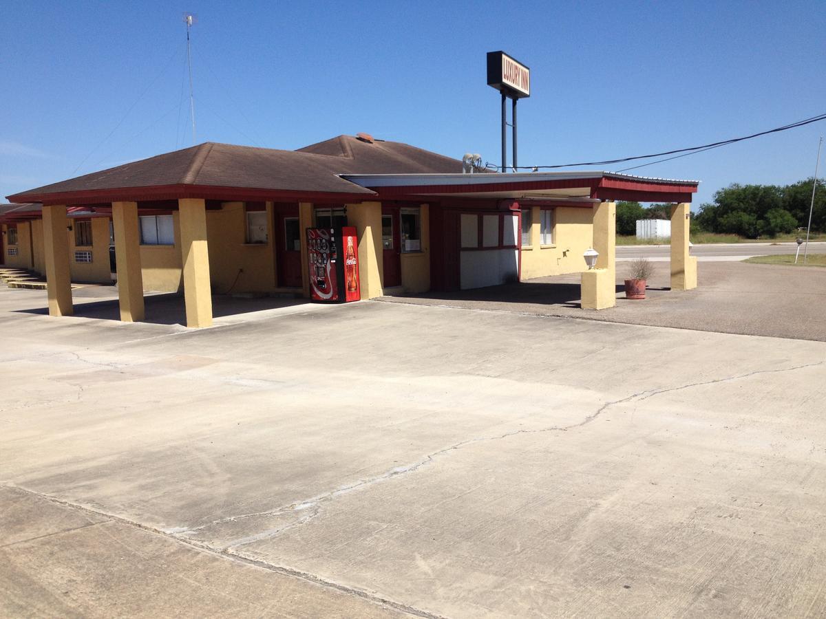 Luxury Inn George West Exterior foto